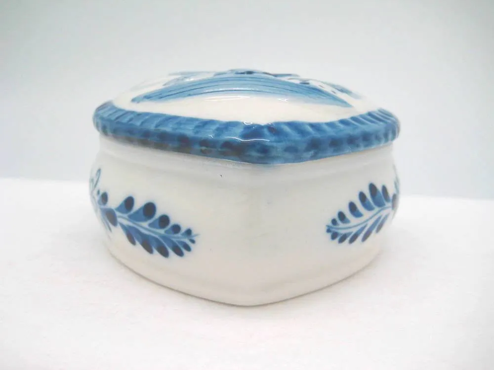 Blue & White Ring Box Embossed Windmill Design