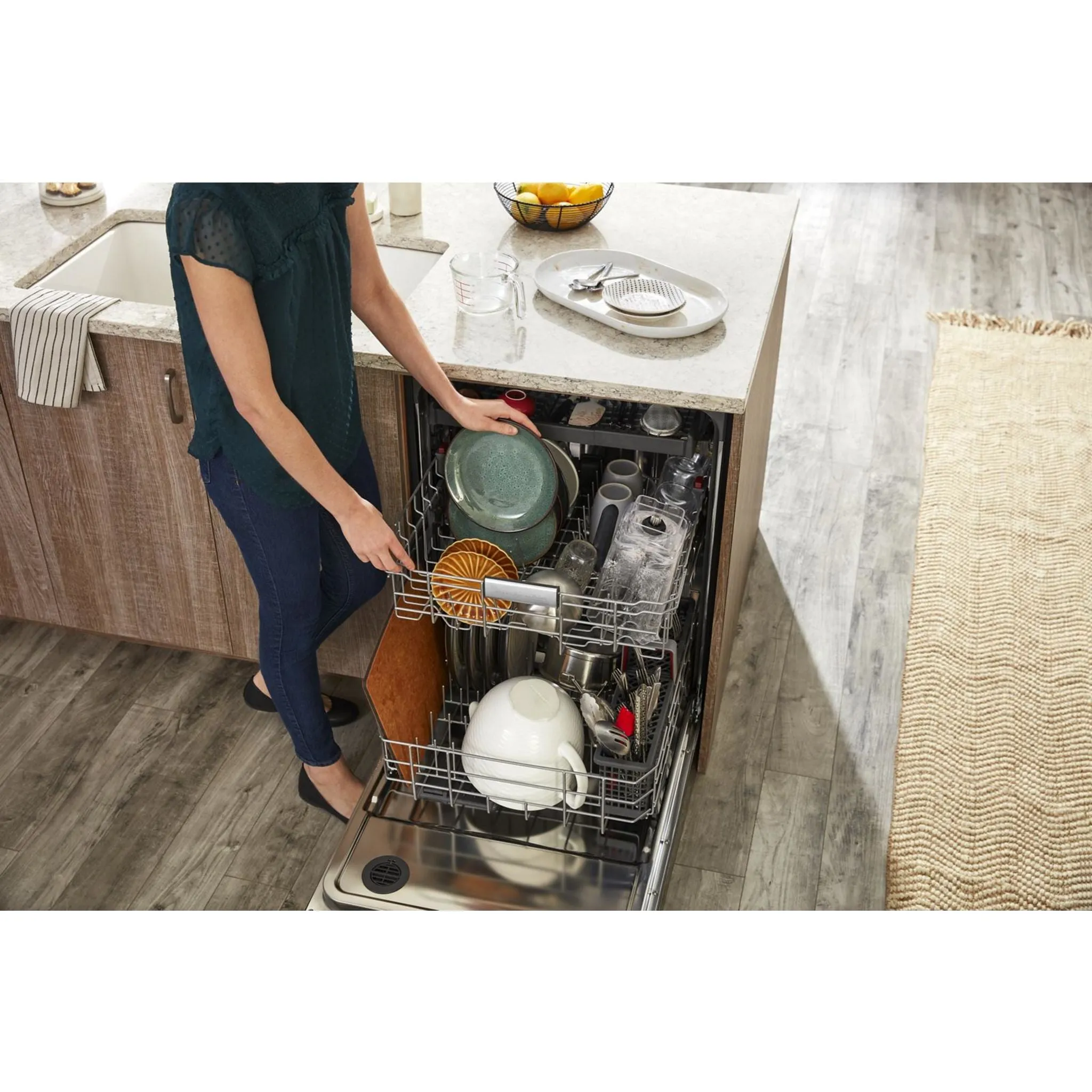 KitchenAid  39 dBA Dishwasher with Third Level Utensil Rack (KDTE204KWH)