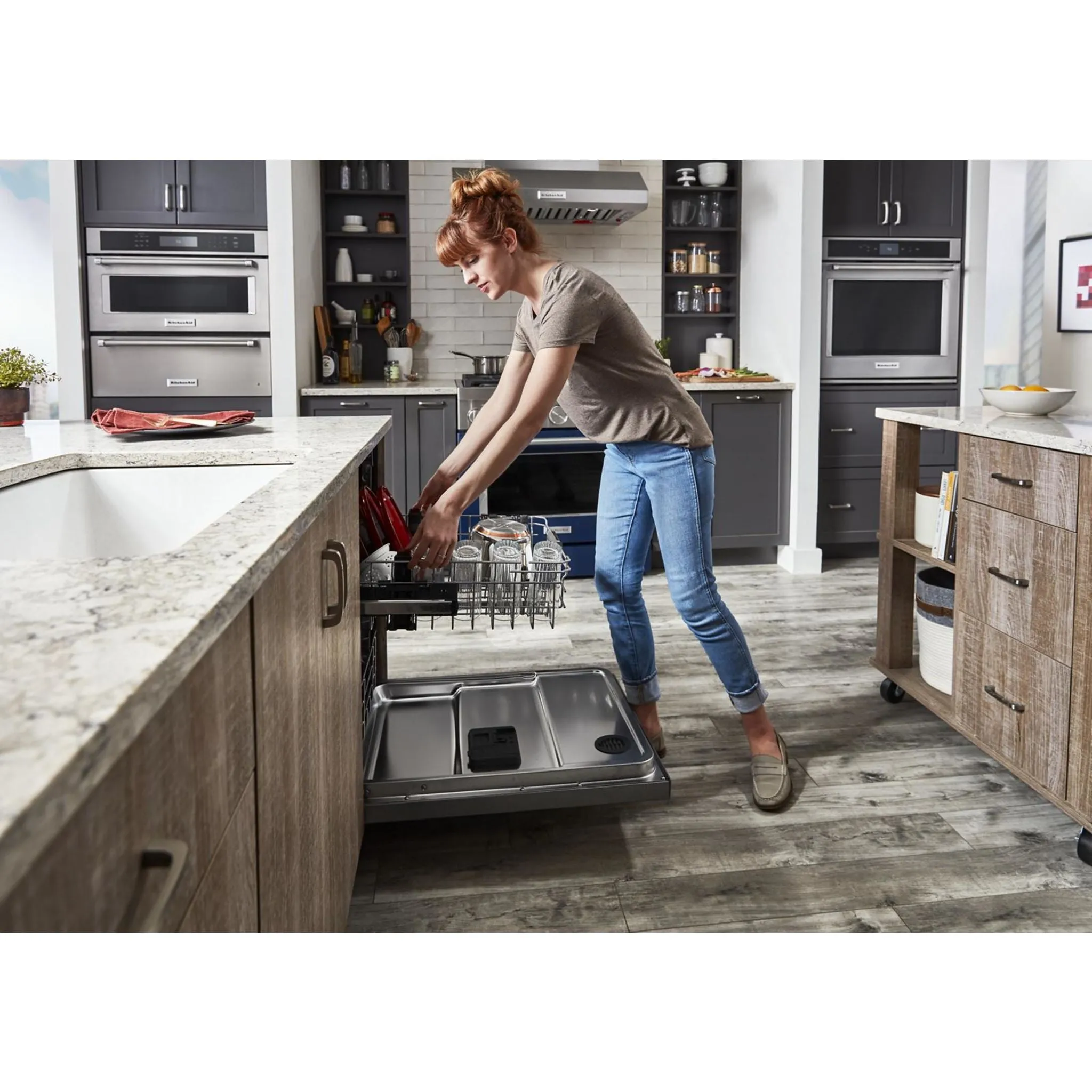KitchenAid  44 dBA Dishwasher in PrintShield Finish with FreeFlex Third Rack (KDFM404KPS)