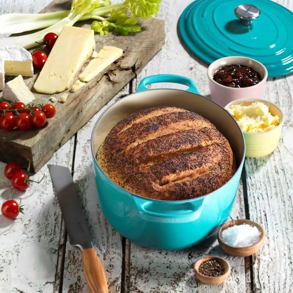Le Creuset Signature Cast Iron Oval Casserole