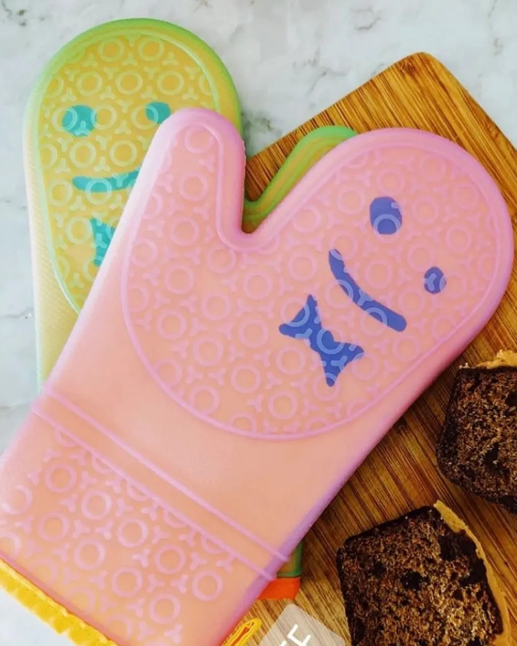 The Oven Mitts