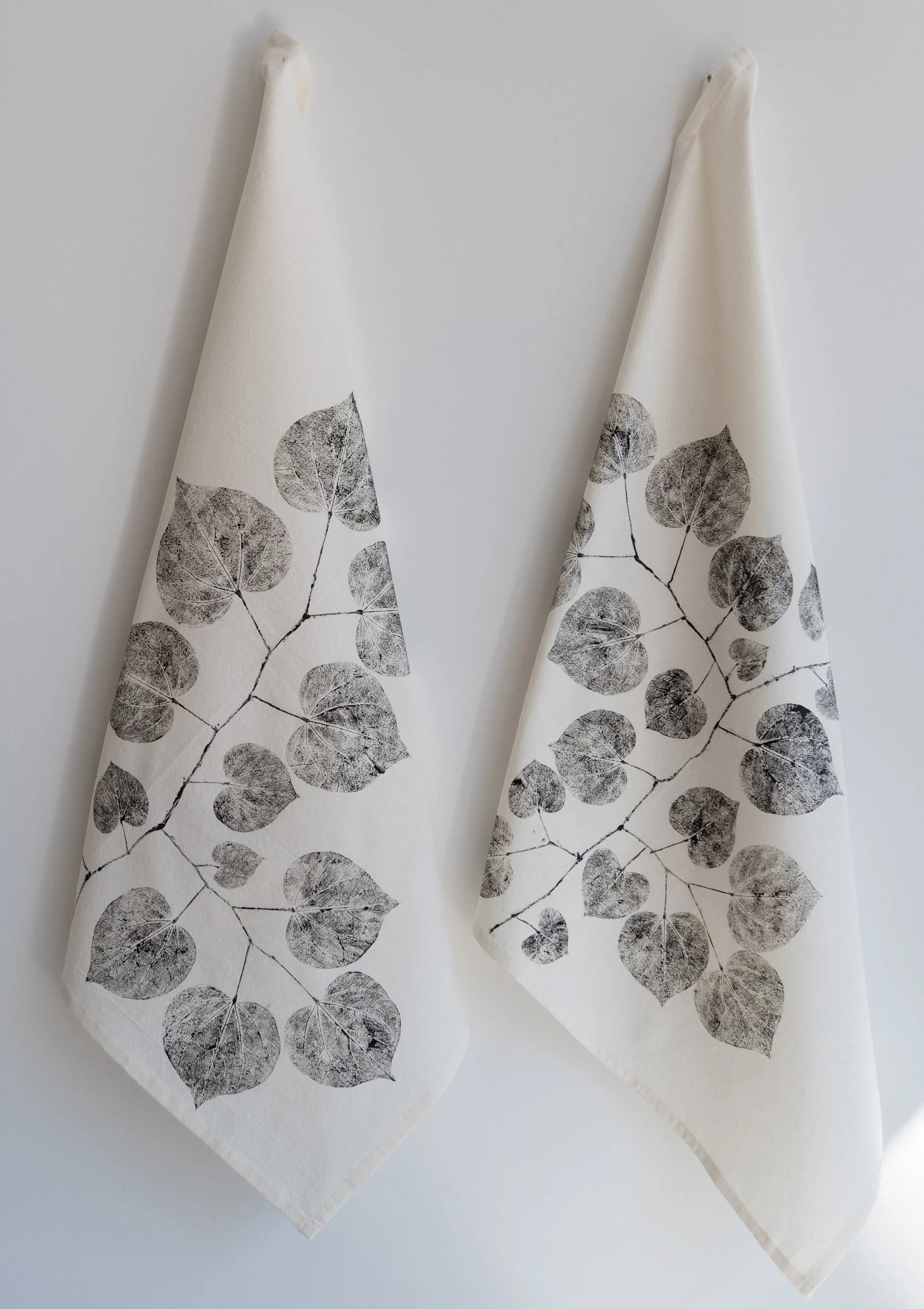 Unbleached 100% Cotton Redbud Leaf Tea Towel in Natural